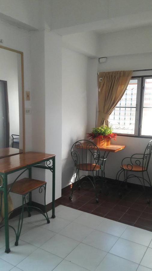 Baankhunmae Apartment Bangkok Exterior foto